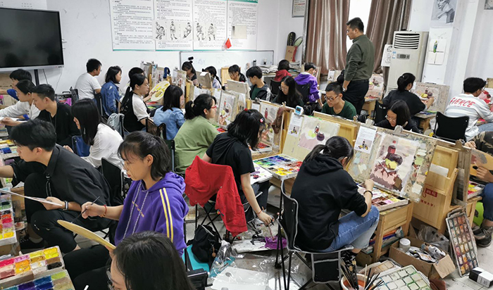 美術(shù)課程